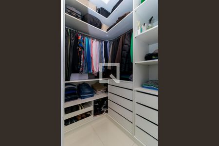 Apartamento para alugar com 102m², 2 quartos e 2 vagas Apartamento para alugar com 102m², 2 quartos e 2 vagasSuíte 2 - Closet