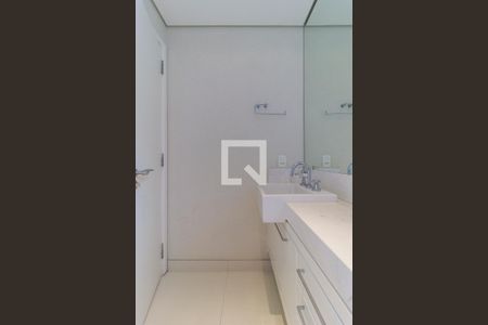 Apartamento para alugar com 102m², 2 quartos e 2 vagas Apartamento para alugar com 102m², 2 quartos e 2 vagasSuíte 2 - Banheiro