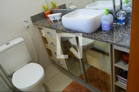 Casa de condomínio à venda com 120m², 3 quartos e 1 vagaBanheiro social 1