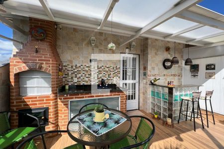 Casa de condomínio à venda com 120m², 3 quartos e 1 vagaTerraço