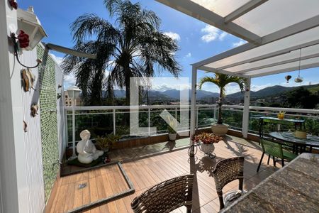 Casa de condomínio à venda com 120m², 3 quartos e 1 vagaTerraço