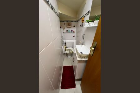 Casa de condomínio à venda com 120m², 3 quartos e 1 vagaLavabo