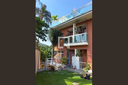 Casa de condomínio à venda com 120m², 3 quartos e 1 vagaFachada da casa