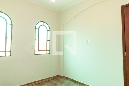 Quarto 1 de casa para alugar com 2 quartos, 100m² em Conjunto Residencial Butanta, São Paulo