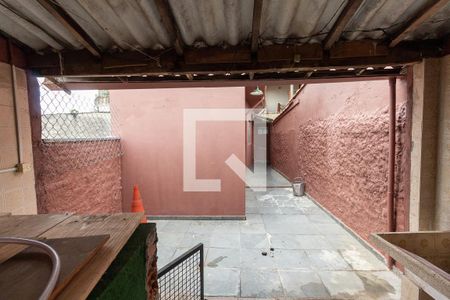 Casa à venda com 130m², 3 quartos e 4 vagasLavanderia 2