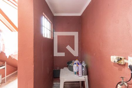 Casa à venda com 130m², 3 quartos e 4 vagasLavanderia 1