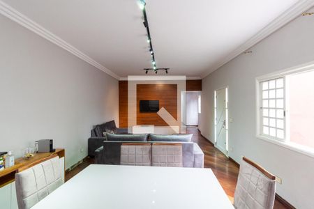 Sala 1 de casa à venda com 3 quartos, 130m² em Cangaiba, São Paulo