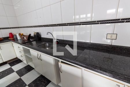 Casa à venda com 130m², 3 quartos e 4 vagasCozinha 1
