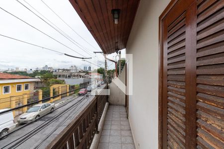 Casa à venda com 130m², 3 quartos e 4 vagasVaranda