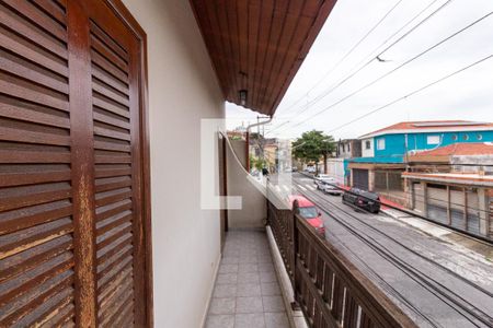 Casa à venda com 130m², 3 quartos e 4 vagasVaranda