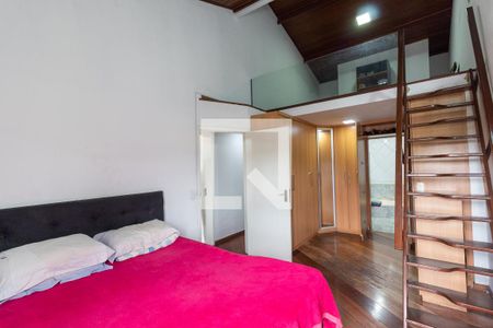 Casa à venda com 130m², 3 quartos e 4 vagasQuarto Suíte 2
