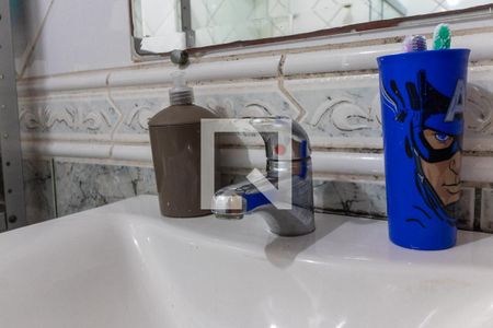 Casa à venda com 130m², 3 quartos e 4 vagasBanheiro - torneira