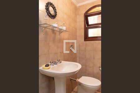 Casa para alugar com 340m², 3 quartos e 6 vagasBanheiro 4