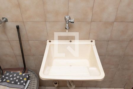 Casa para alugar com 340m², 3 quartos e 6 vagasLavanderia 2