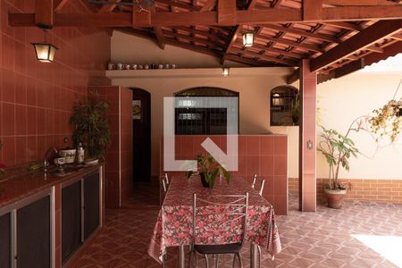 Casa para alugar com 340m², 3 quartos e 6 vagasÁrea da churrasqueira