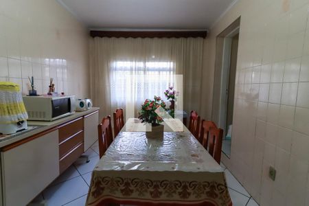 Casa à venda com 150m², 4 quartos e 3 vagas Casa à venda com 150m², 4 quartos e 3 vagasSala de Jantar