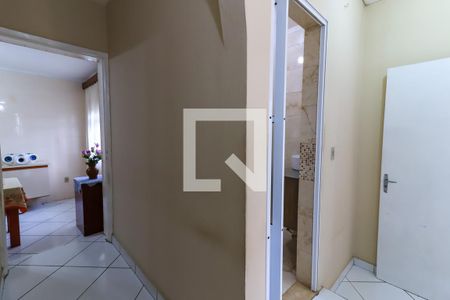 Casa à venda com 150m², 4 quartos e 3 vagas Casa à venda com 150m², 4 quartos e 3 vagasCorredor