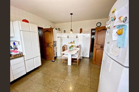 Casa à venda com 500m², 7 quartos e 5 vagas