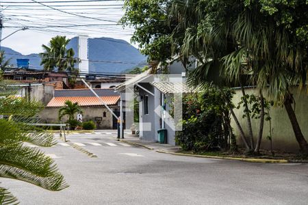 Casa de condomínio para alugar com 64m², 2 quartos e sem vagaFachada e portaria