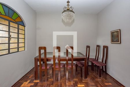 Sala 2 de casa para alugar com 4 quartos, 208m² em Bonfim, Belo Horizonte