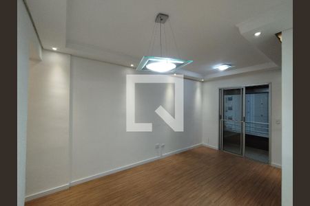 Sala  de apartamento para alugar com 3 quartos, 76m² em Vila Gumercindo, São Paulo