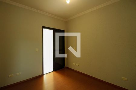 Casa à venda com 272m², 4 quartos e 5 vagas Casa à venda com 272m², 4 quartos e 5 vagasQuarto 2