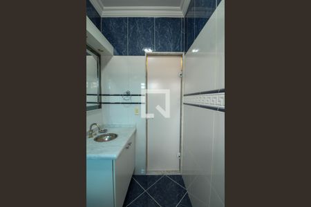 Casa à venda com 272m², 4 quartos e 5 vagas Casa à venda com 272m², 4 quartos e 5 vagasBanheiro Suíte