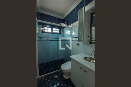 Casa à venda com 272m², 4 quartos e 5 vagas Casa à venda com 272m², 4 quartos e 5 vagasBanheiro Suíte