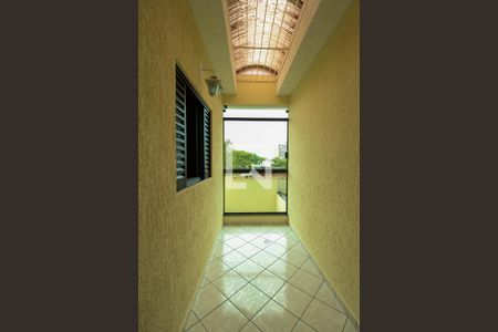 Casa à venda com 272m², 4 quartos e 5 vagas Casa à venda com 272m², 4 quartos e 5 vagasvarando Quarto 2