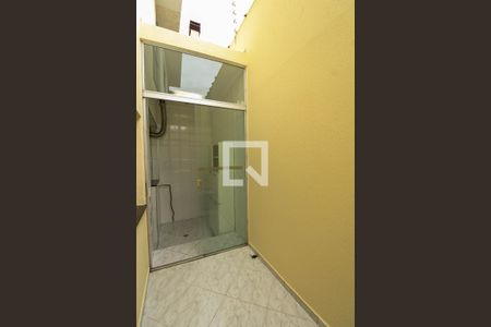 Casa à venda com 272m², 4 quartos e 5 vagas Casa à venda com 272m², 4 quartos e 5 vagasQuintal