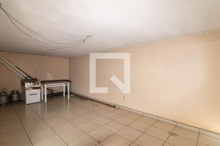 Casa à venda com 370m², 6 quartos e 3 vagas Casa à venda com 370m², 6 quartos e 3 vagasGaragem 2