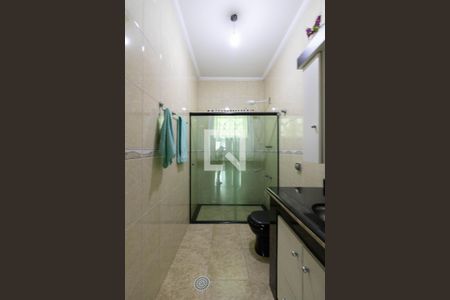 Casa à venda com 370m², 6 quartos e 3 vagas Casa à venda com 370m², 6 quartos e 3 vagasBanheiro