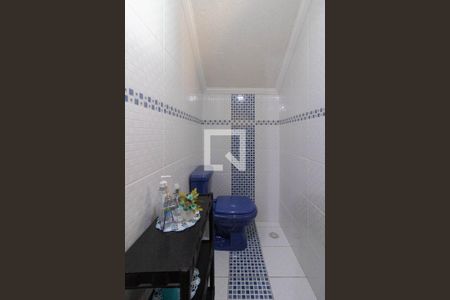 Casa à venda com 370m², 6 quartos e 3 vagas Casa à venda com 370m², 6 quartos e 3 vagasLavabo - Casa 2