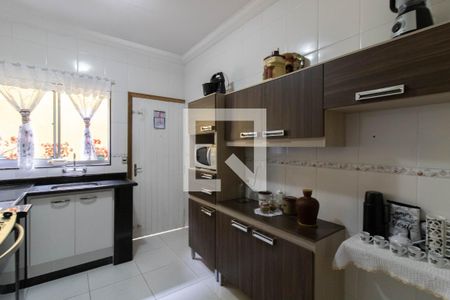 Casa à venda com 370m², 6 quartos e 3 vagas Casa à venda com 370m², 6 quartos e 3 vagasCozinha - Casa 2