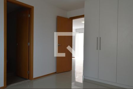 Apartamento à venda com 160m², 3 quartos e 2 vagasSuíte 1
