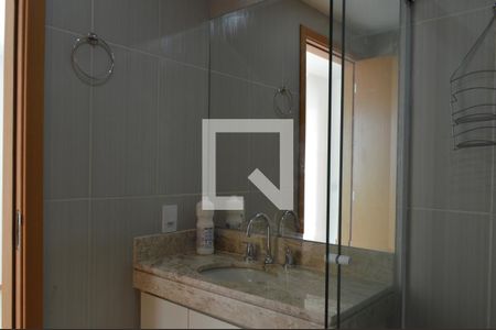 Apartamento à venda com 160m², 3 quartos e 2 vagasBanheiro da Suíte 1