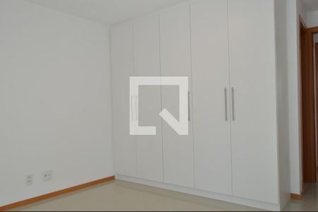 Apartamento à venda com 160m², 3 quartos e 2 vagasSuíte 2