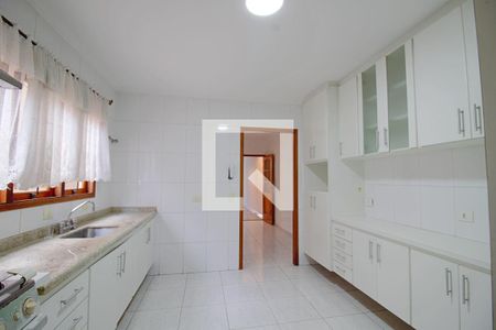 Casa à venda com 160m², 4 quartos e 2 vagas Casa à venda com 160m², 4 quartos e 2 vagasCozinha