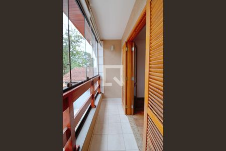 Casa à venda com 160m², 4 quartos e 2 vagas Casa à venda com 160m², 4 quartos e 2 vagasVaranda da Suíte 1