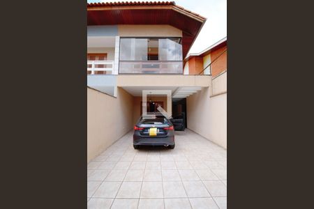 Casa à venda com 160m², 4 quartos e 2 vagas Casa à venda com 160m², 4 quartos e 2 vagasGaragem