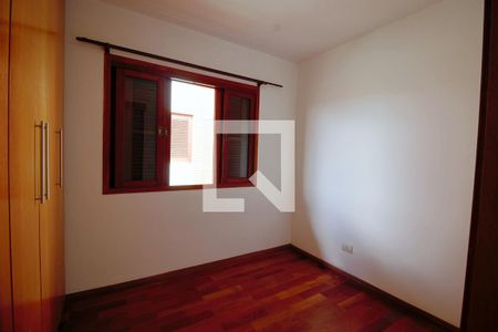 Casa à venda com 160m², 4 quartos e 2 vagas Casa à venda com 160m², 4 quartos e 2 vagasQuarto 3