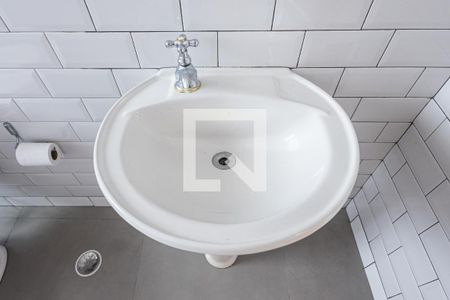 Casa para alugar com 80m², 2 quartos e 2 vagasBanheiro