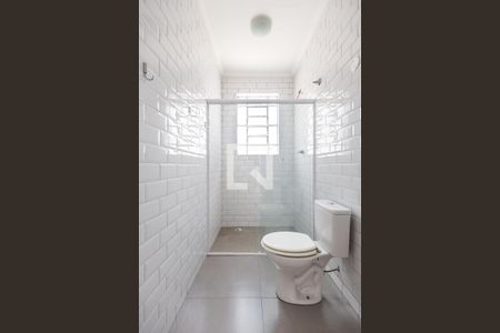 Casa para alugar com 80m², 2 quartos e 2 vagasBanheiro
