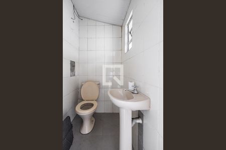 Casa para alugar com 80m², 2 quartos e 2 vagasÁrea de Serviço - Banheiro