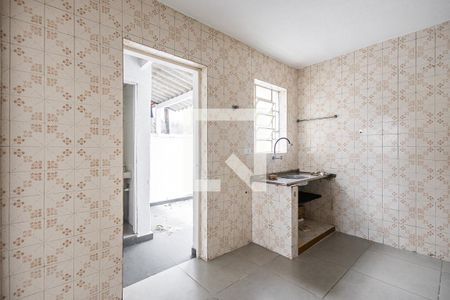 Casa para alugar com 80m², 2 quartos e 2 vagasCozinha