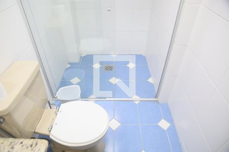 Banheiro social de apartamento para alugar com 2 quartos, 86m² em Cidade Ocian, Praia Grande