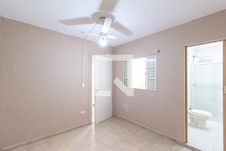 Casa à venda com 176m², 3 quartos e 2 vagasSuíte