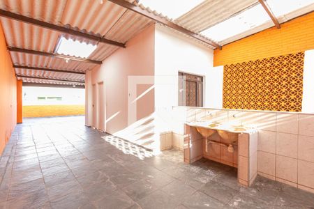 Casa à venda com 176m², 3 quartos e 2 vagasQuintal