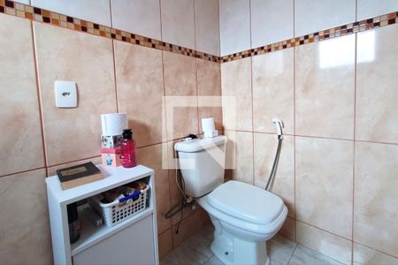 Casa à venda com 285m², 3 quartos e 5 vagas Casa à venda com 285m², 3 quartos e 5 vagasBanheiro suíte