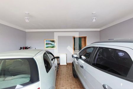 Casa à venda com 285m², 3 quartos e 5 vagas Casa à venda com 285m², 3 quartos e 5 vagasGaragem